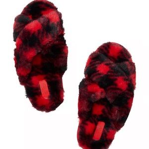 Pink Victoria’s secret’s Fur slides